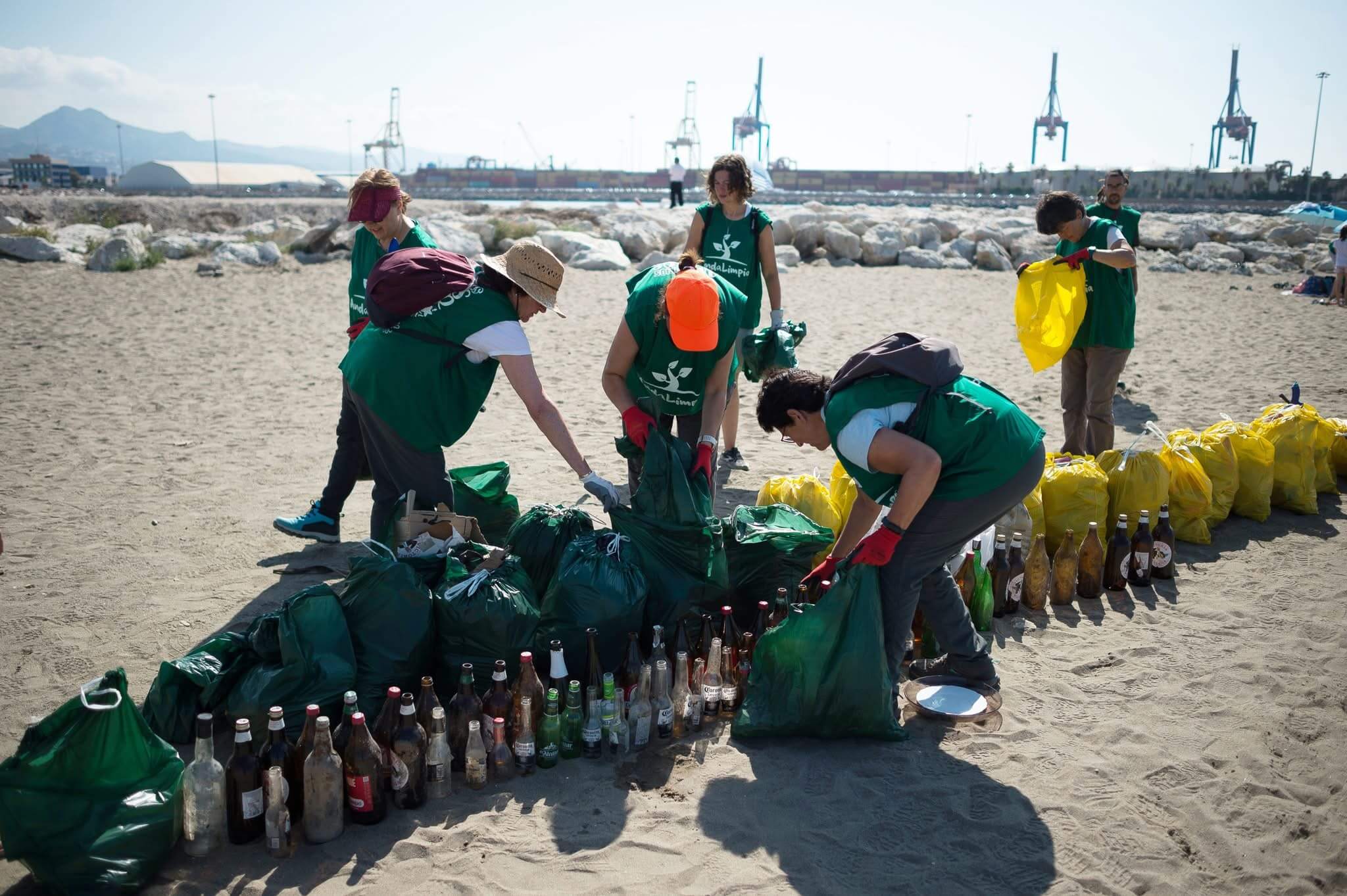 Playa limpia después de la limpieza