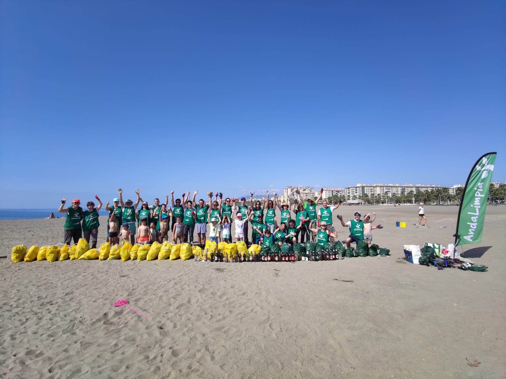 Playa limpia después de la limpieza
