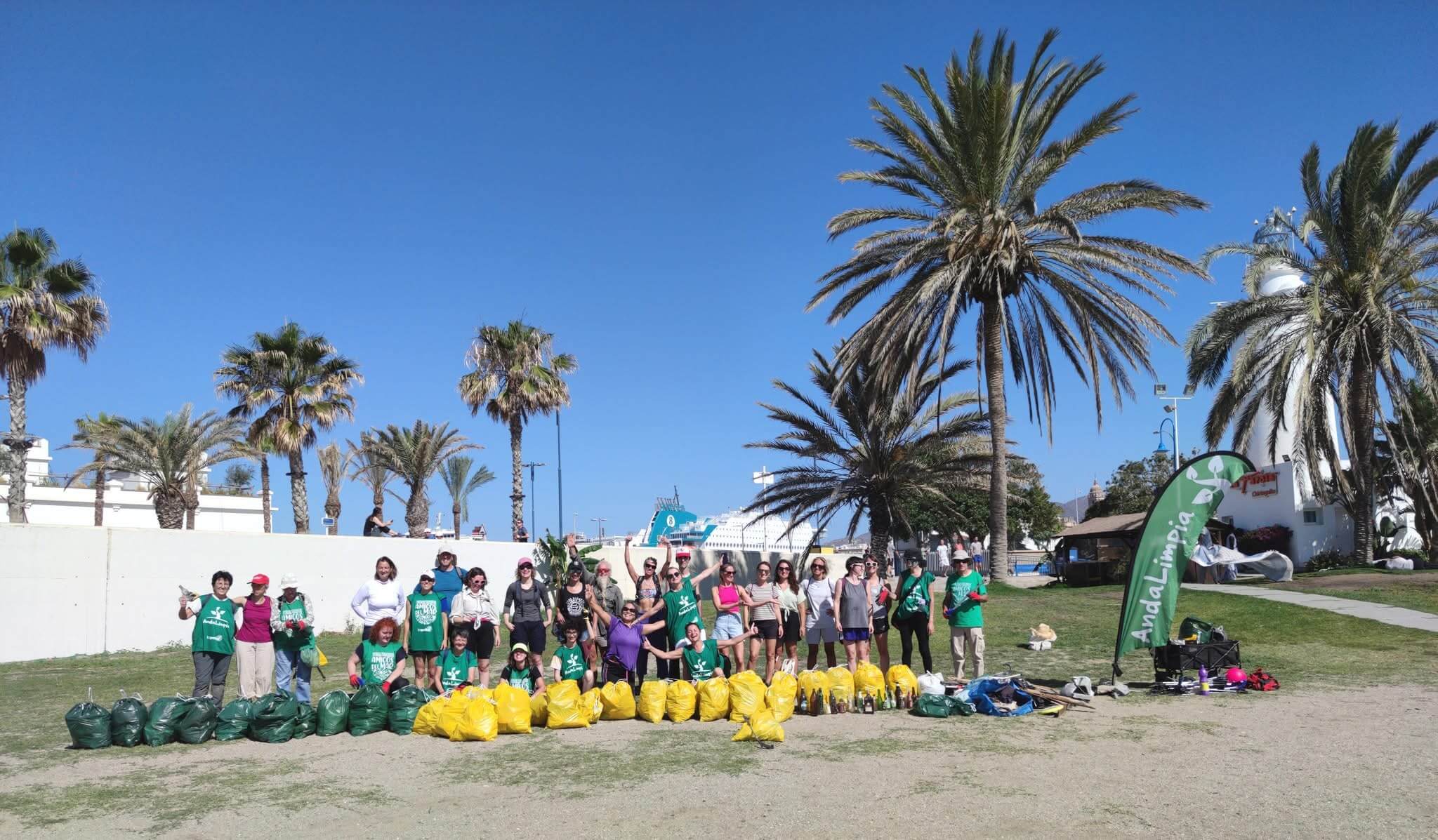 Playa limpia después de la limpieza