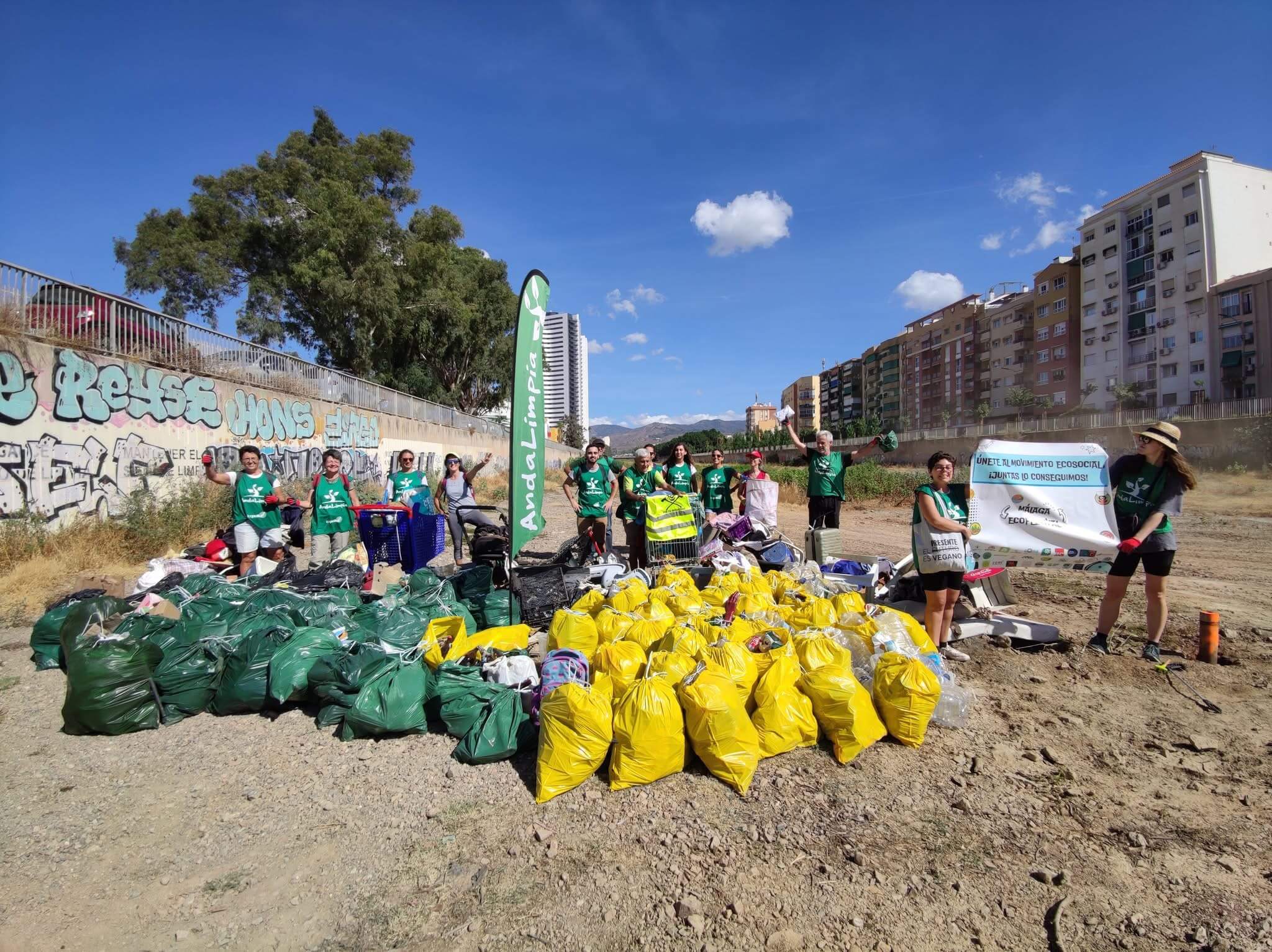 Playa limpia después de la limpieza